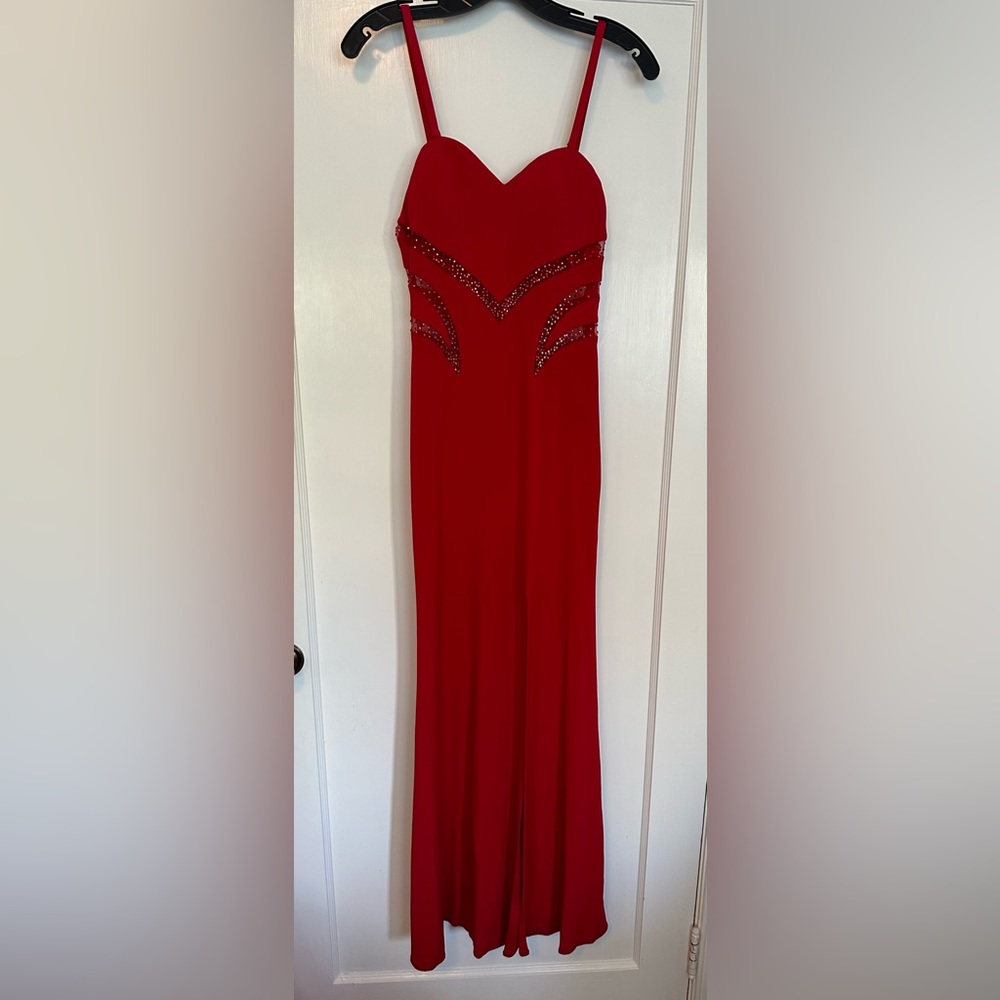 La Femme Red Gown/ Prom Dress: Size 0
